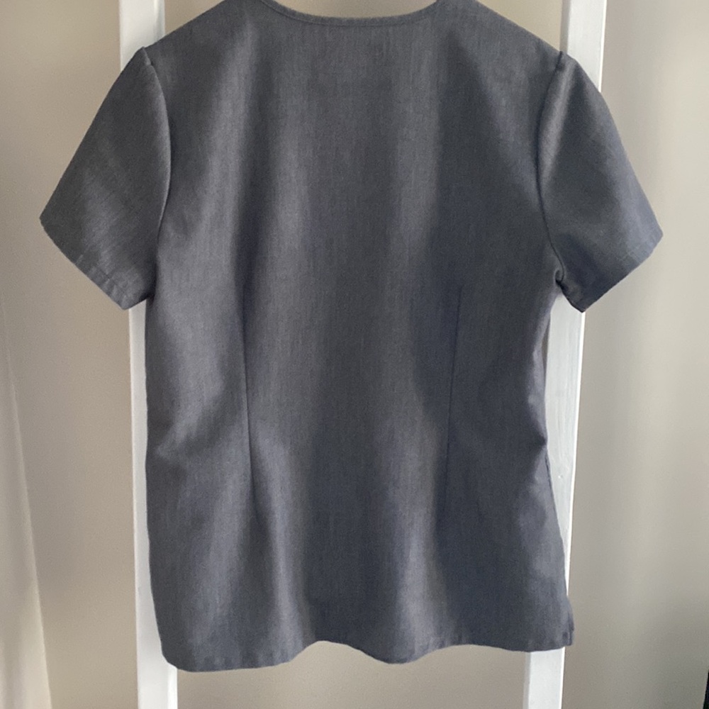 Figs Scrub Top - Picture 2 of 6
